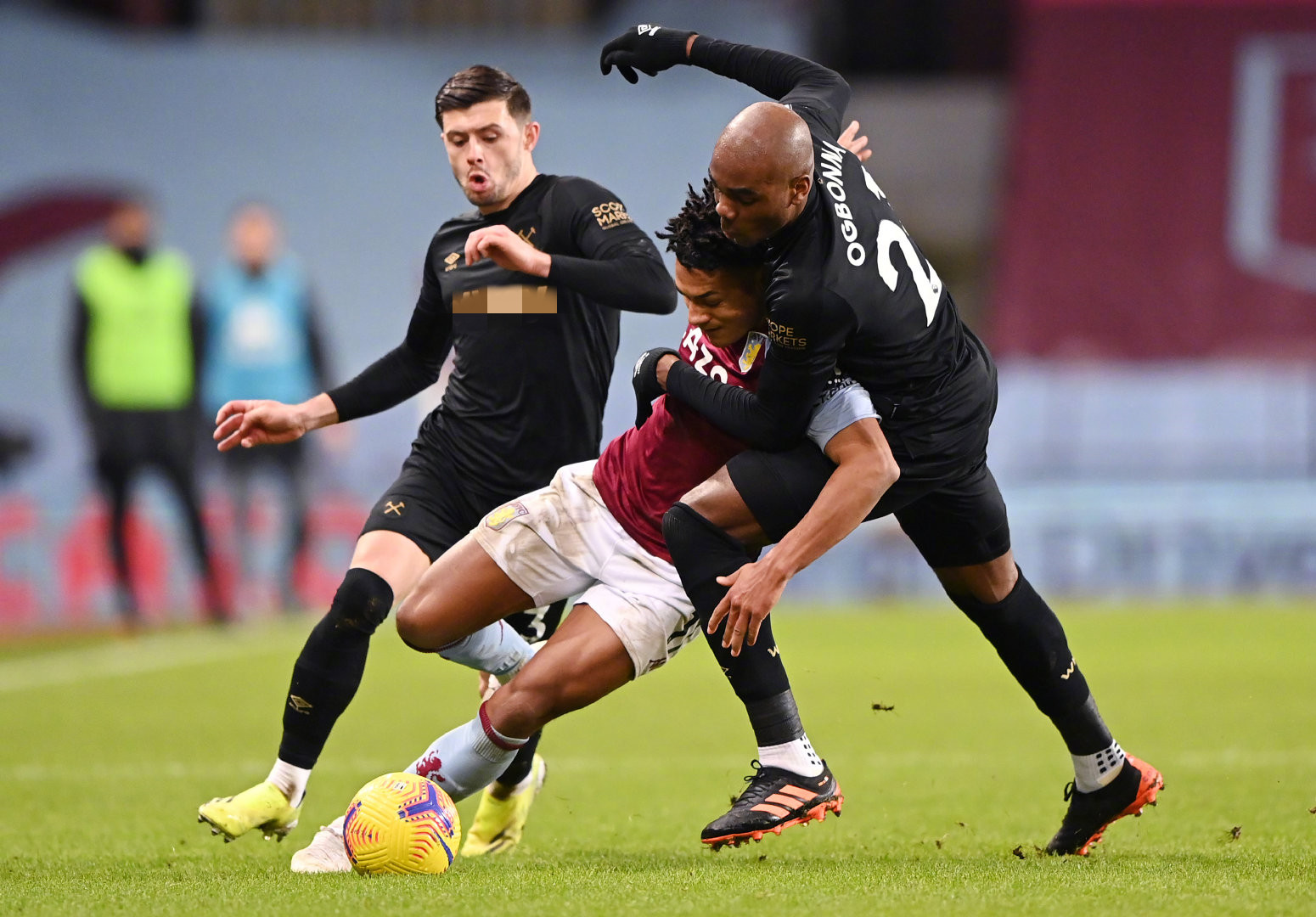 则展现了他 则展现了他