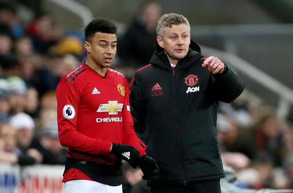 显得吃力 显得吃力